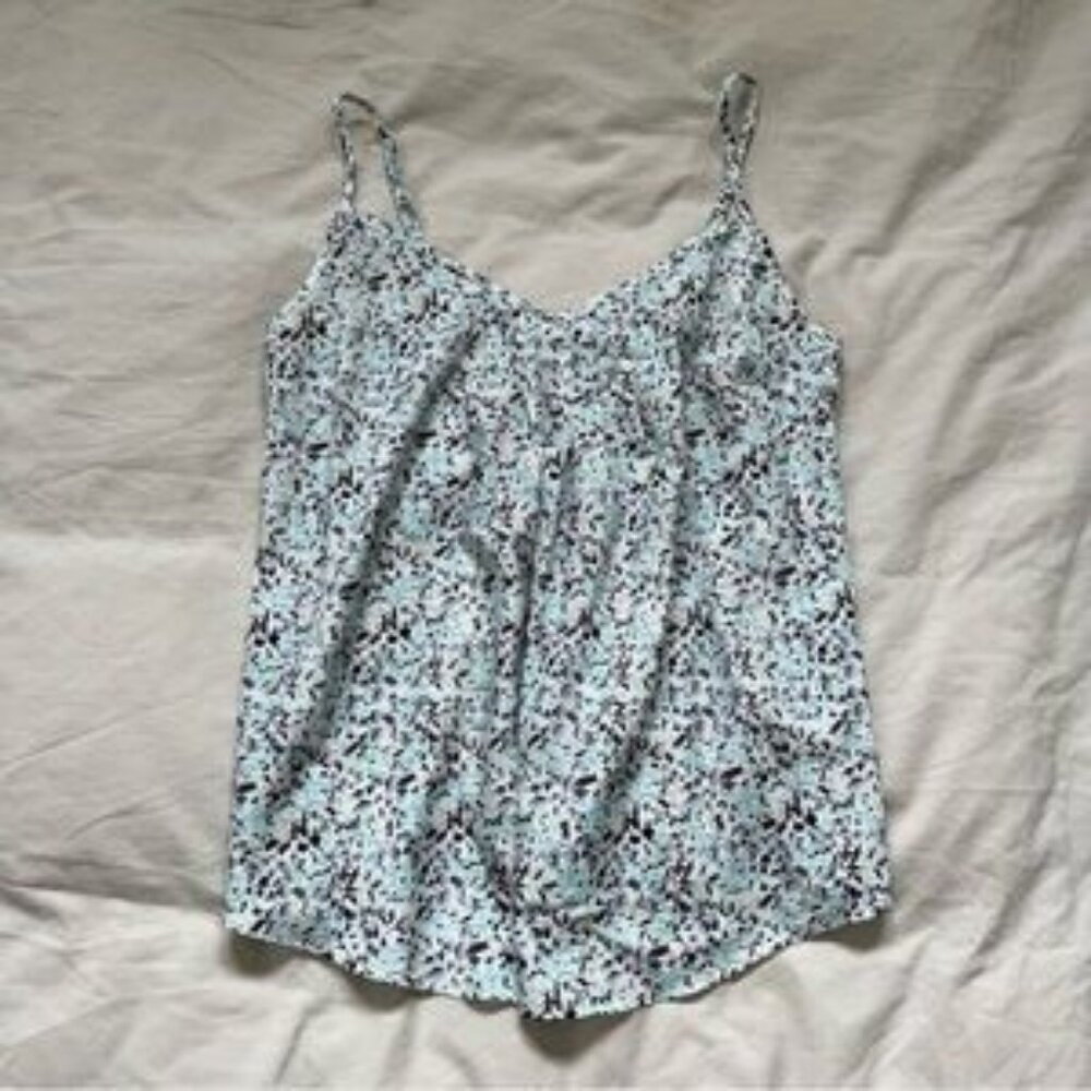 Aritzia Talula V-Neck Floral Tank Top‎